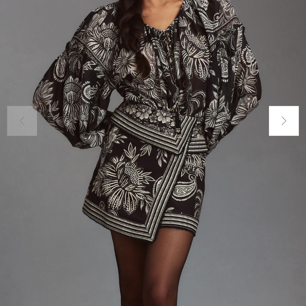 NWT - FARM Rio Paisley Bloom Black Skirt - Size 28